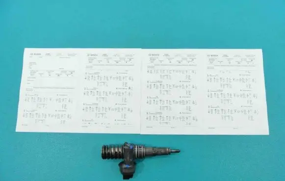 Volkswagen Golf V Fuel injector 0414720215 IMPRK1253661