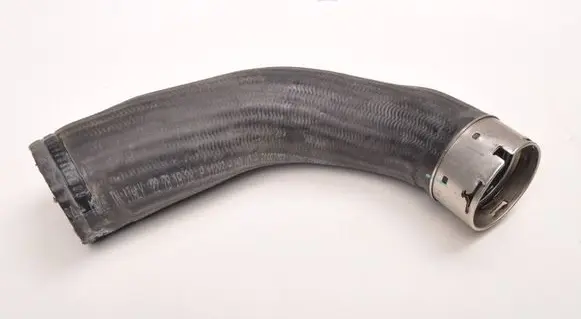 Volvo V40 Intercooler hose/pipe 31657753