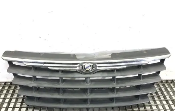 Chrysler Grand Voyager IV Front grill 04857982AA