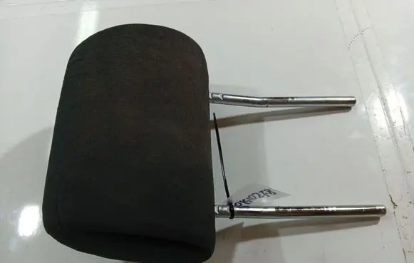 Audi A3 S3 8P Front seat headrest 