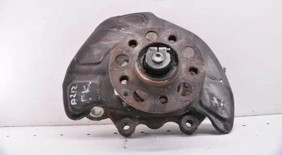 Front wheel hub