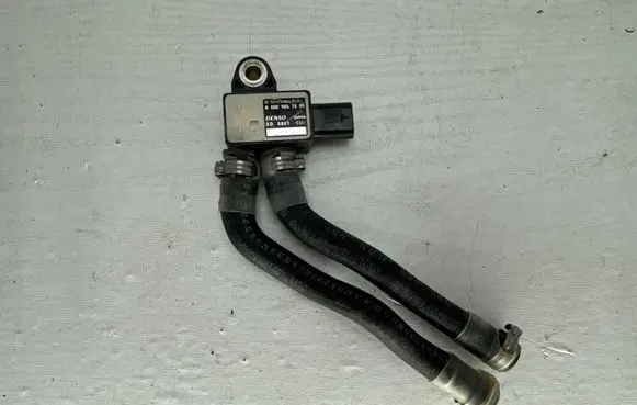 Mercedes-Benz GLC X253 C253 Exhaust gas pressure sensor A0009057809 00015341