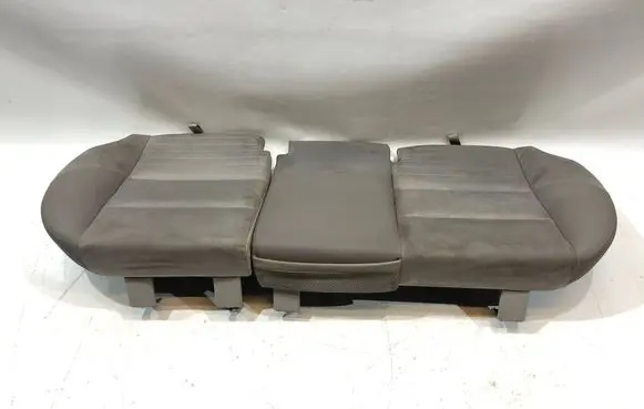 Volvo V50 Second row seats 