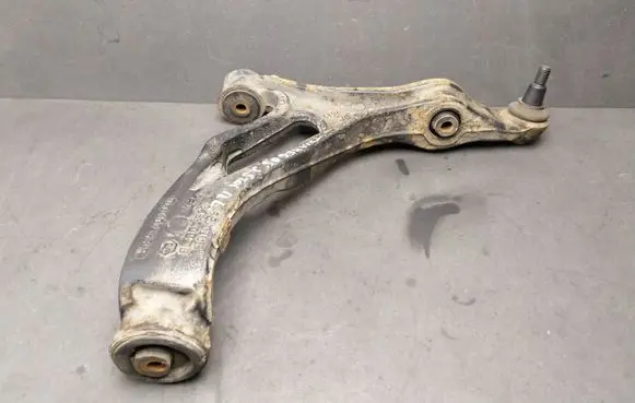 Volkswagen Touareg I Front lower control arm/wishbone 7L0407153B