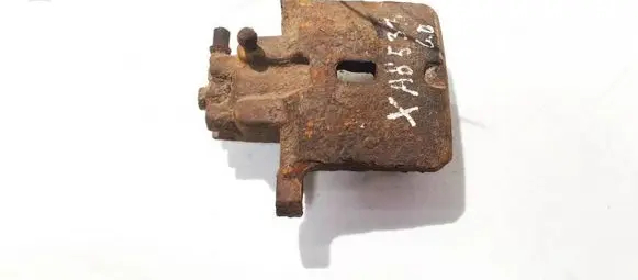 Mitsubishi Pajero Rear brake caliper