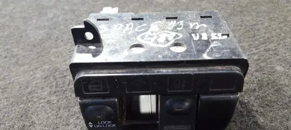 Fog light switch