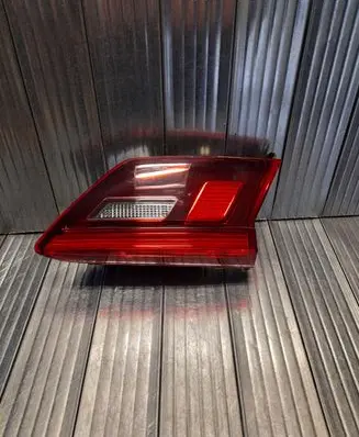 Volkswagen Tiguan Tailgate rear/tail lights 5NN945093