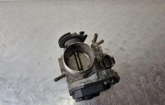 Audi A3 S3 8L Throttle valve 06A133064M