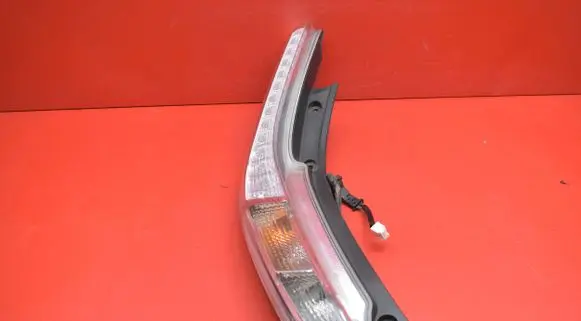 Nissan Leaf I (ZE0) Rear/tail lights 265553NL0B