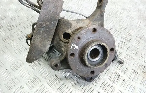 Citroen C5 Front wheel hub spindle knuckle 