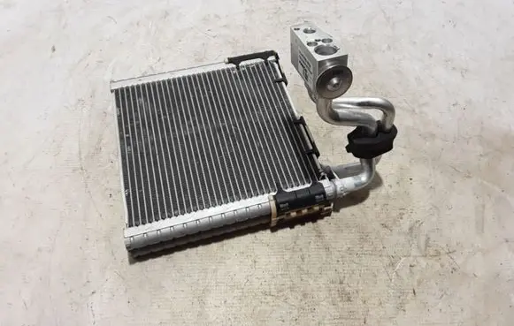 Air conditioning (A/C) radiator (interior)
