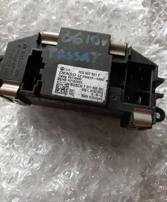 Volkswagen Touran II Heater blower motor/fan resistor 3c0907521F