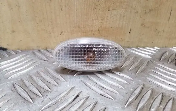 Mazda 6 Front fender indicator light