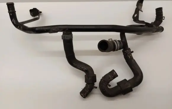Volkswagen PASSAT B8 Engine coolant pipe/hose 3Q0121070L 03N121093A 3Q0121064N
