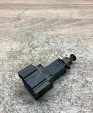 Volkswagen Golf IV Brake pedal sensor switch 1J0945511A