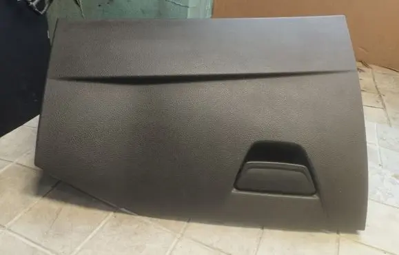 Ford Focus Glove box BM51A06044