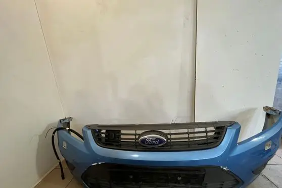 Ford Focus Front bumper BM5117757A 1KN0097A