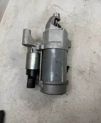 Audi Q7 4M Starter motor Ms4380001010