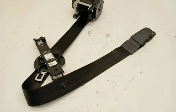Audi A4 S4 B9 Front seatbelt 4R2302L1A 635372600A 0589P10021