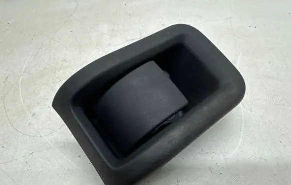 Volvo XC70 Engine bonnet (hood) release handle 30779851