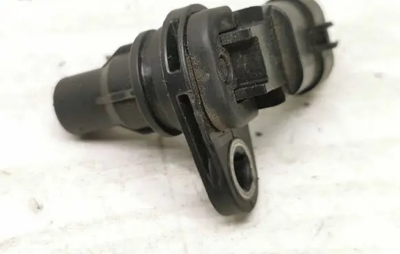 Opel Insignia A Camshaft position sensor 55216243