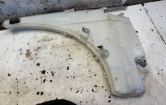 BMW X1 E84 Windshield washer fluid reservoir/tank 45R015055
