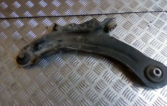 Renault Scenic II - Grand scenic II Front lower control arm/wishbone