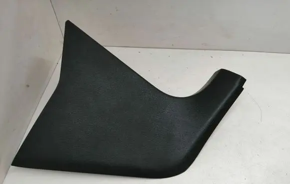 Volkswagen PASSAT B6 Front sill trim cover 3C1863484
