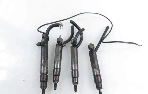 Audi 80 90 S2 B4 Fuel injectors set 028130201G 028130201H