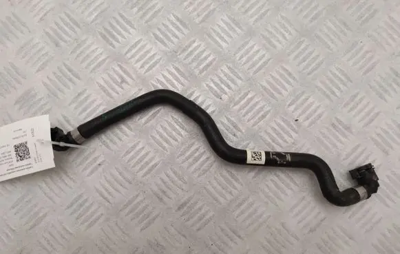 BMW 4 F36 Gran coupe Engine coolant pipe/hose 8623572