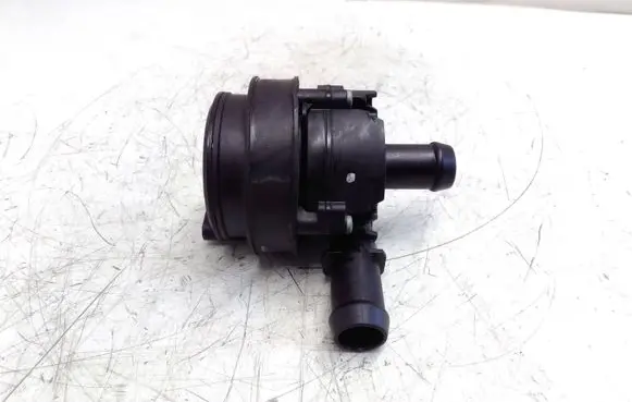Mercedes-Benz GLA W156 Electric auxiliary coolant/water pump A0005000686 0392023206