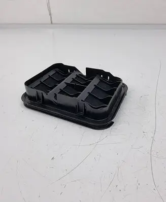 Nissan Ariya Quarter panel pressure vent 768046RS0A