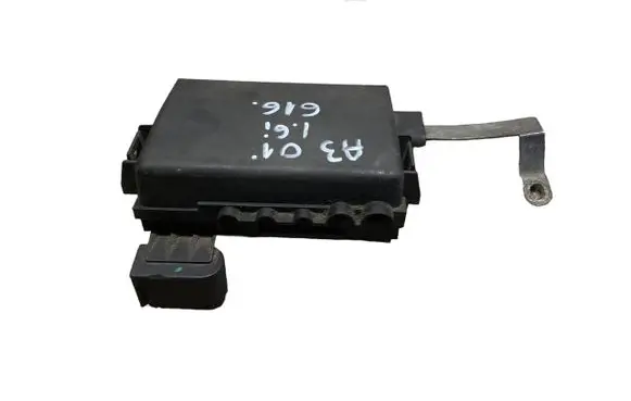 Audi A3 S3 8L Fuse module