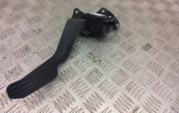 Land Rover Discovery 5 Accelerator throttle pedal FK72-9F836-DB