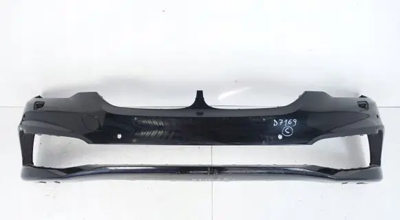 BMW 5 G30 G31 Front bumper 7385336