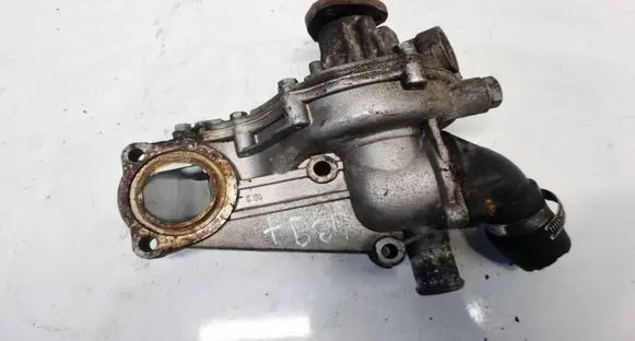 Audi A4 S4 B5 8D Water pump R050121013