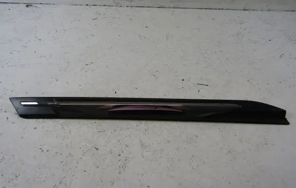 Peugeot 5008 II Fender trim (molding) 9814228977