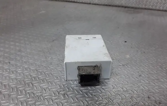 Land Rover Freelander Wing mirror control module 61358376506