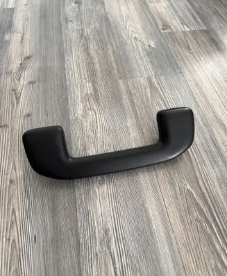 Front interior roof grab handle