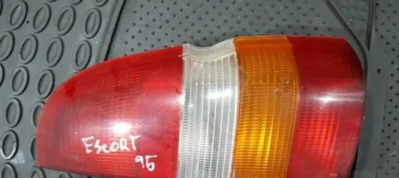 Ford Escort Rear/tail lights