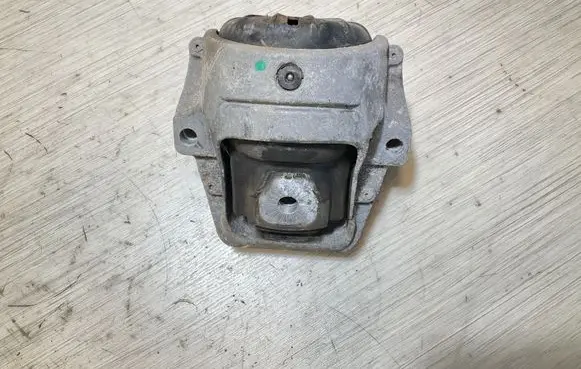 Audi Q5 SQ5 Engine mount bracket 8K0199381