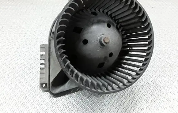 Volkswagen II LT Heater fan/blower 663329W