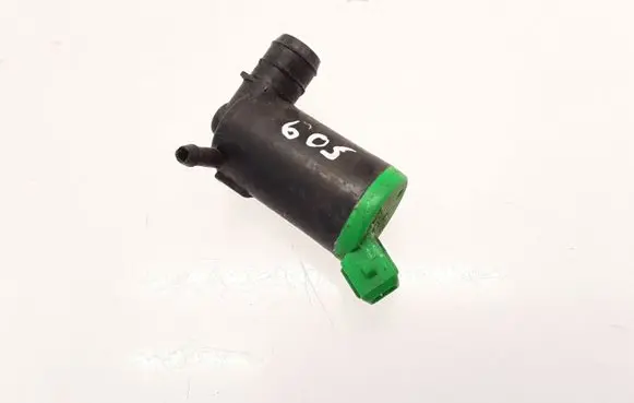 Peugeot 605 Windscreen/windshield washer pump