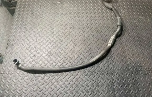 BMW X5M E70 Engine coolant pipe/hose 7576378