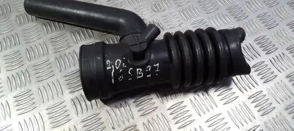 Subaru Legacy Air intake hose/pipe