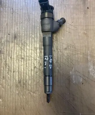 Nissan Qashqai Fuel injector 0445110414