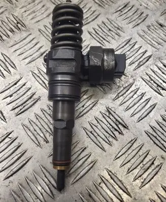 Fuel injector