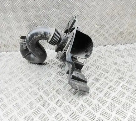 Opel Vivaro Air intake duct part 165555514R 93451665