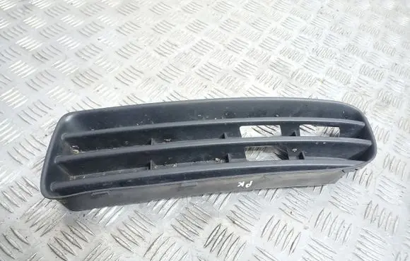 Skoda Octavia Mk1 (1U) Front bumper lower grill 1U0807367B