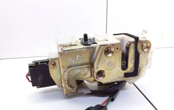 Mazda 323 F Rear door lock